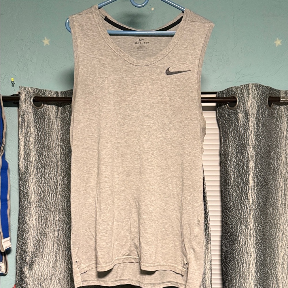 Nike mens training tank grey size Large Tall